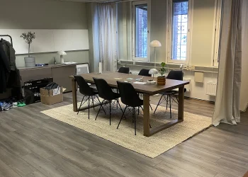 Kontorslokal finns att hyra på Sandsborgsvägen 48-50 i Stockholm