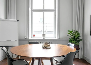 Kontorslokal finns att hyra på Kammakargatan 48 i Stockholm