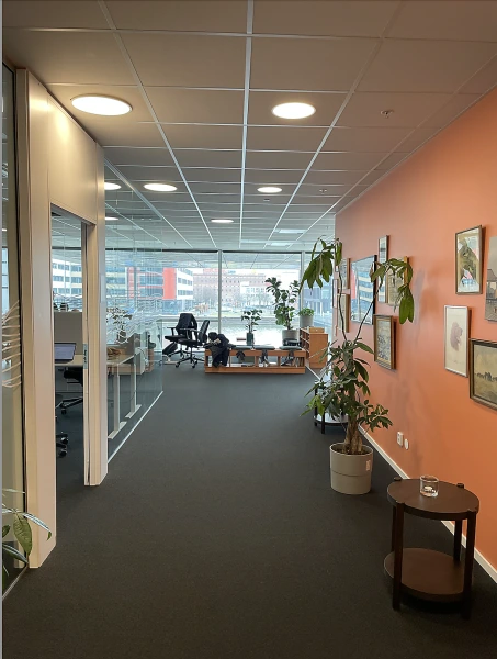 Kontorshotell/Co-working finns att hyra på Lindholmspiren 7  i Göteborg