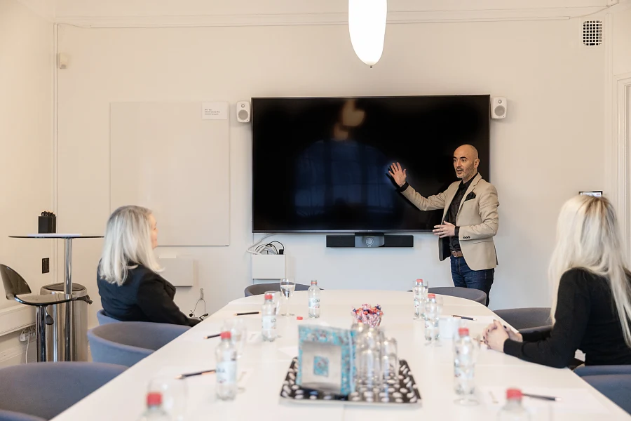 Kontorshotell/Co-working finns att hyra på Artillerigatan 6 i Stockholm