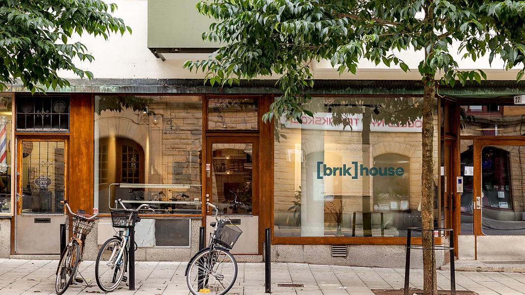 Studio finns att hyra på Rehnsgatan 22 i Stockholm