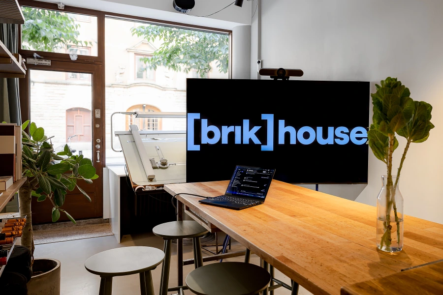 Studio finns att hyra på Rehnsgatan 22 i Stockholm