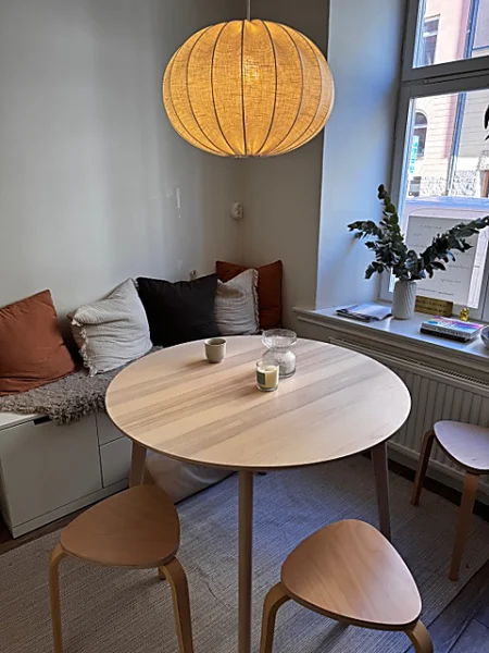 Studio finns att hyra på Birkagatan 23 i Stockholm