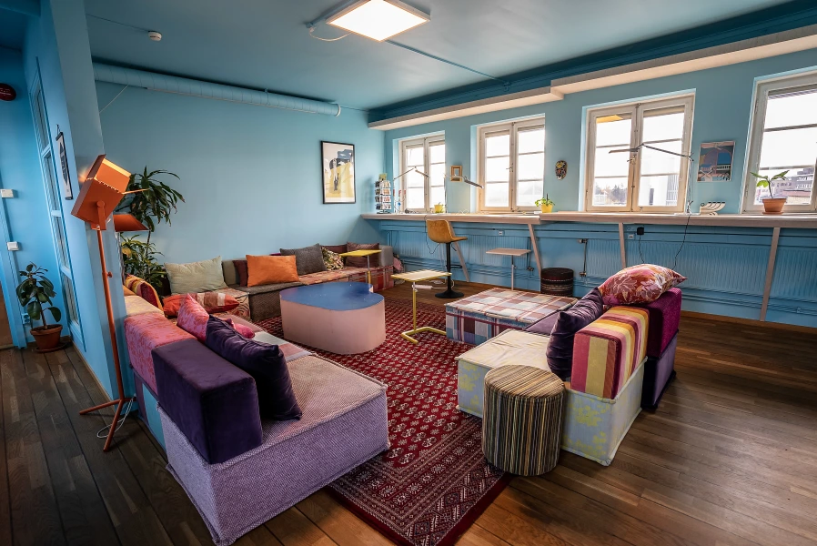 Kontorslokal finns att hyra på Södra Hamnvägen 9  i Stockholm