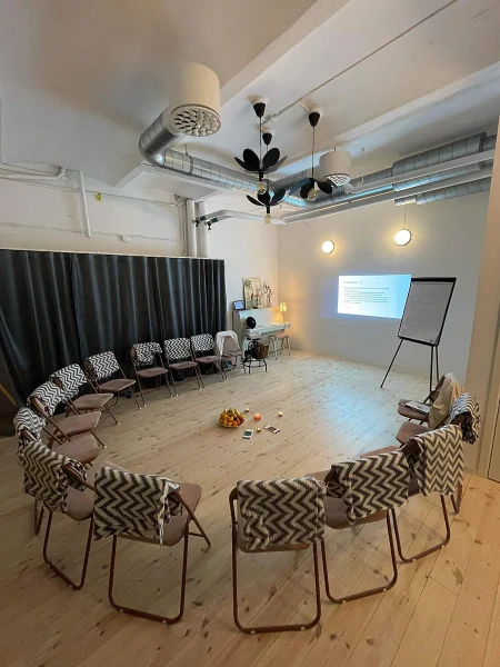 Studio finns att hyra på Rödabergsgatan 11A i Stockholm