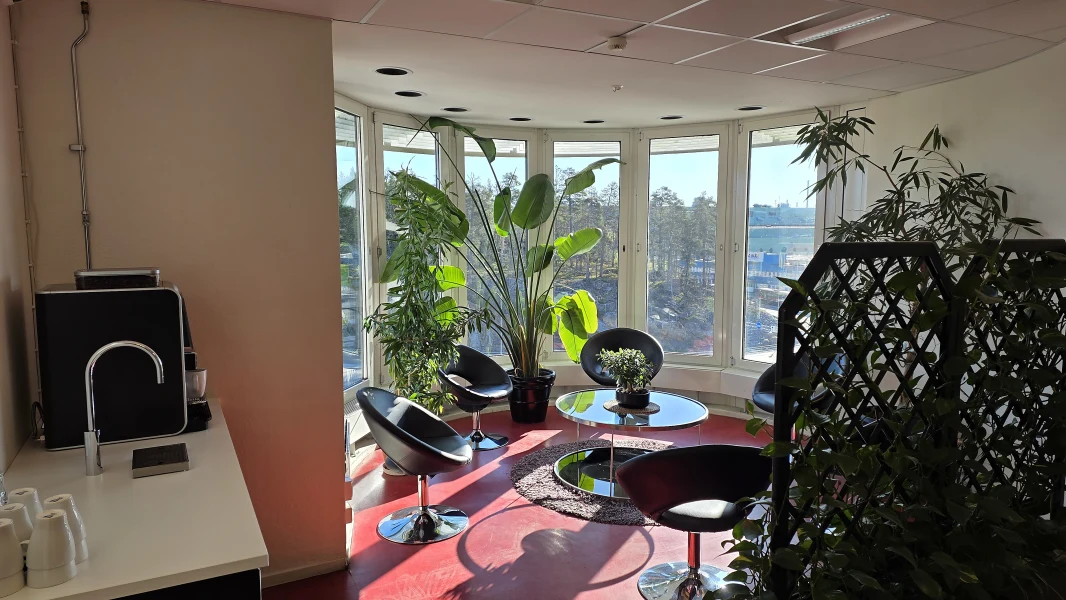Kontorshotell/Co-working finns att hyra på Månskärsvägen 10b i Huddinge