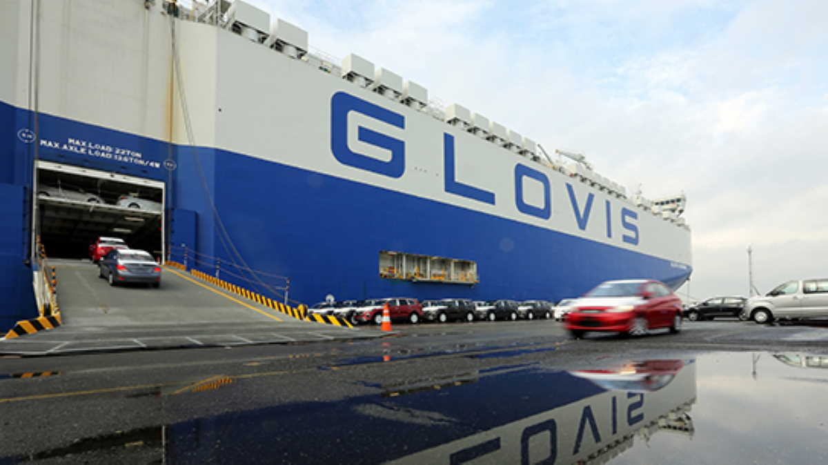 Carlyle buys $510 mln stake in logistics arm from Hyundai Motor ...