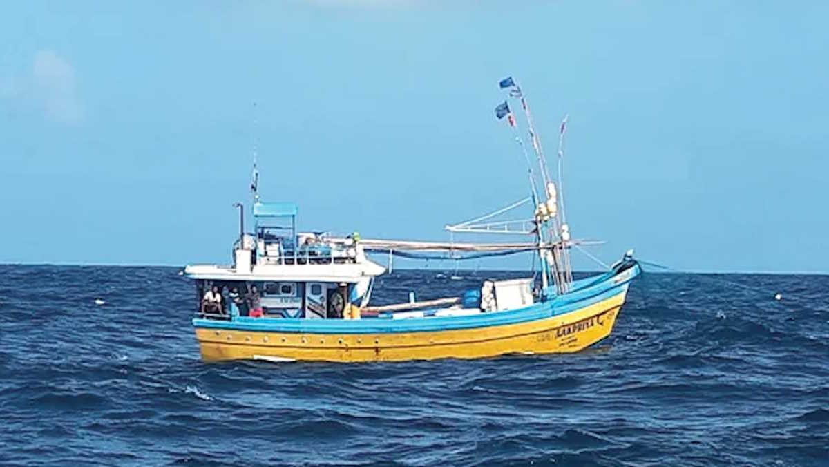 Sri Lankan fishing trawler seized by Somali pirates News POST