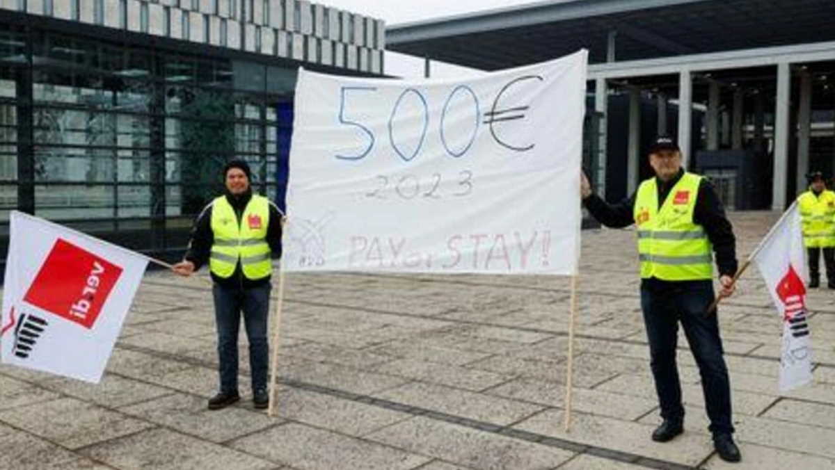 Operator warns of massive disruptions in German airports strike News