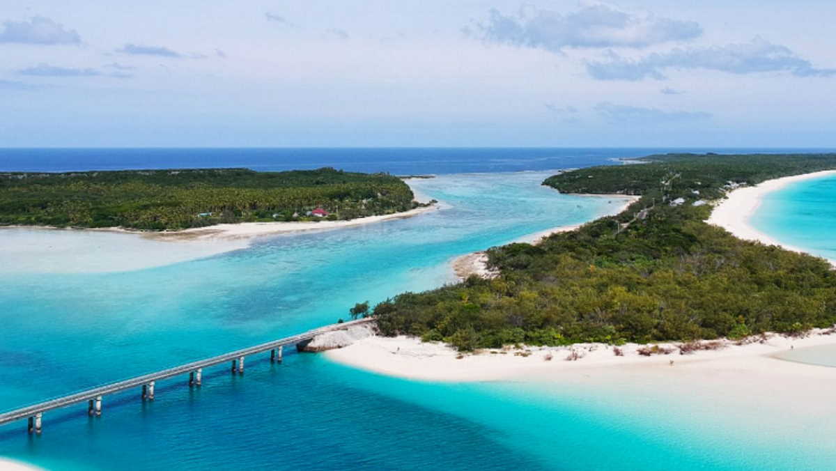 Tsunami warning issued for Lord Howe Island after 7.7magnitude quake strikes near Loyalty
