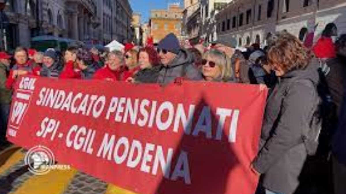 Strikes disrupt transport, health services, schools in Italy News