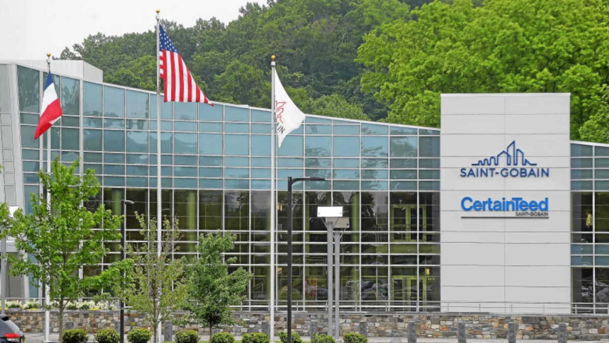 State of SaintGobain ADFORS North America to create 400 new
