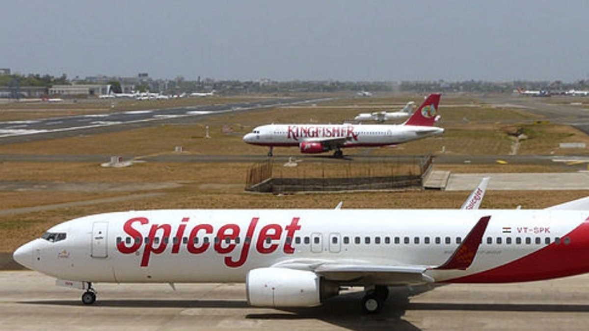 SpiceJet problems continue DelhiDubai flight makes emergency landing