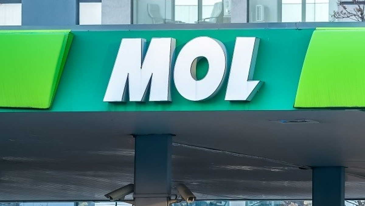 MOL