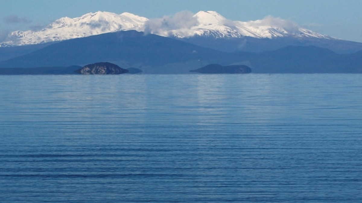 Alert level raised at New Zealand's Taupo Volcano for first time | News ...