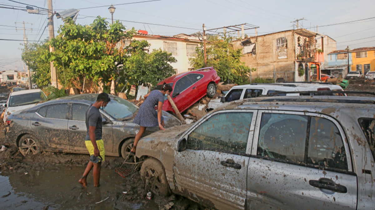 2 dead, 1 missing from Tropical Storm Pilar in El Salvador News