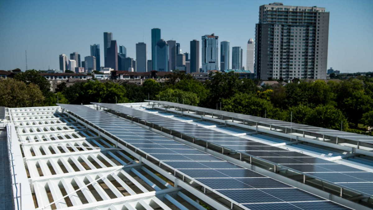 houston-program-to-provide-affordable-and-accessible-rooftop-solar