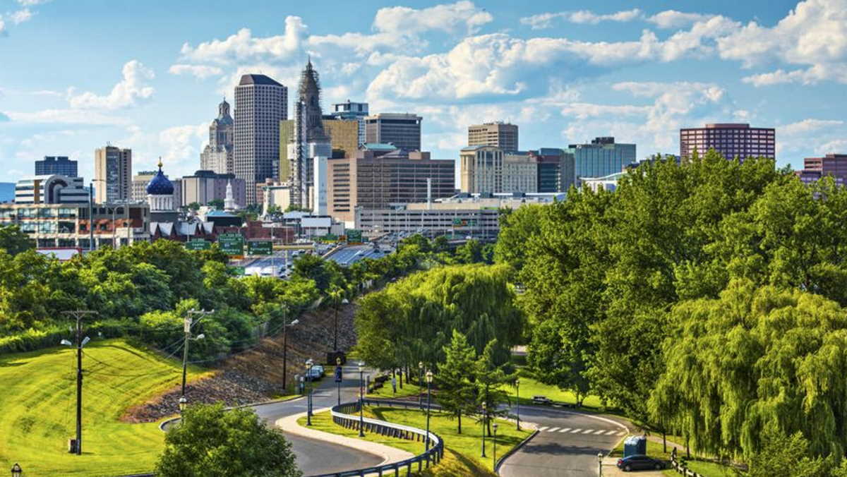 Connecticut tax rates to go down, earned tax credits go