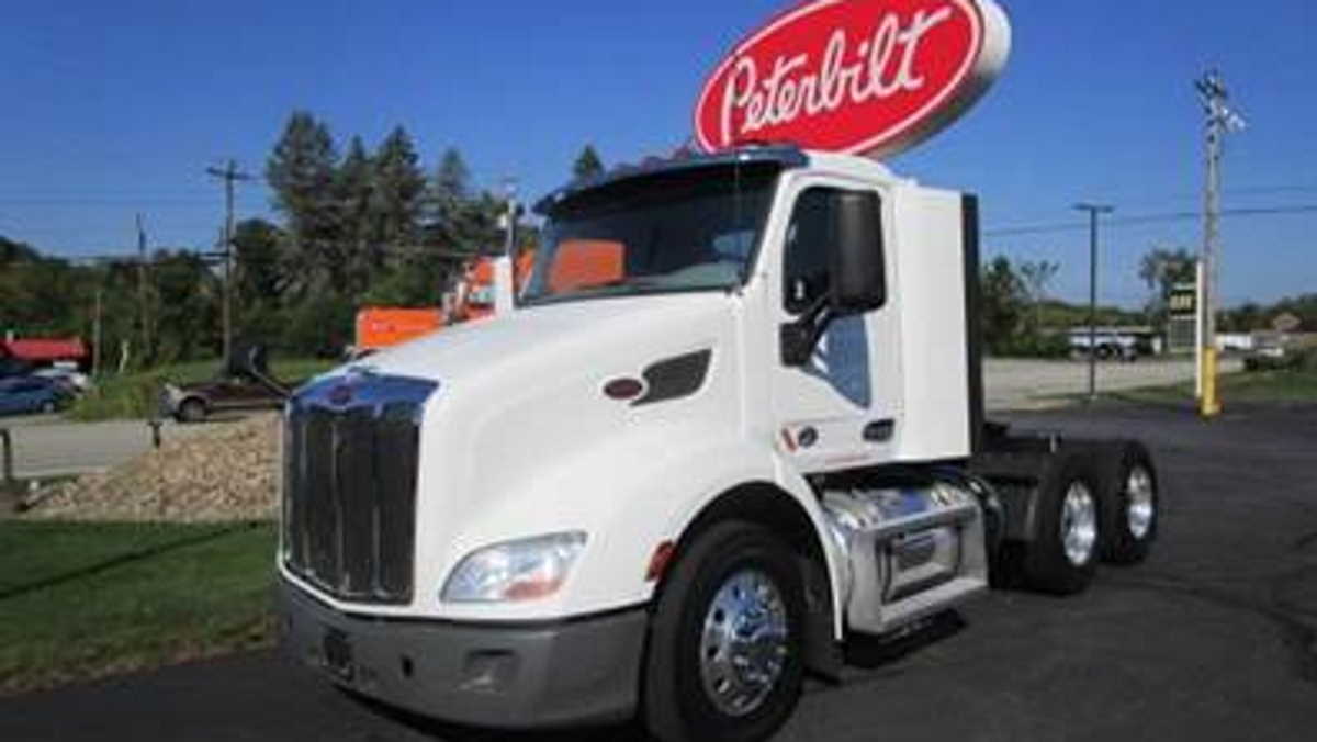 Fremont Private Holdings and management acquire Hunter Truck