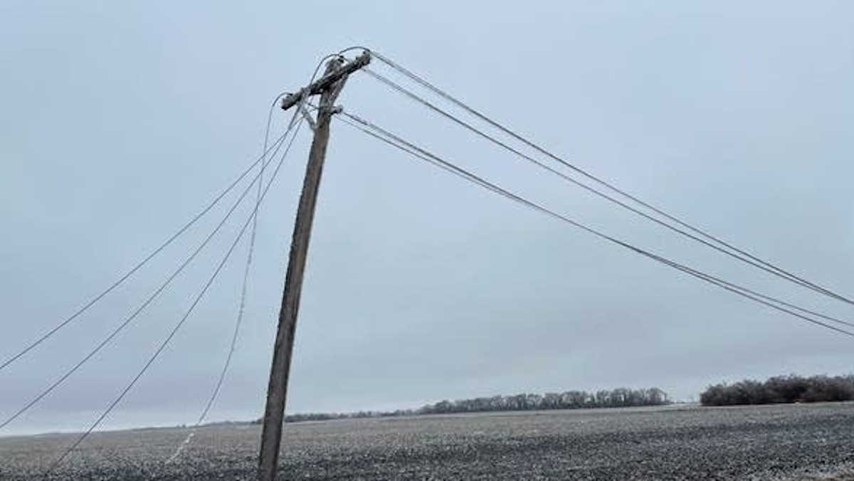 North Dakota governor declares storm emergency, thousands left without