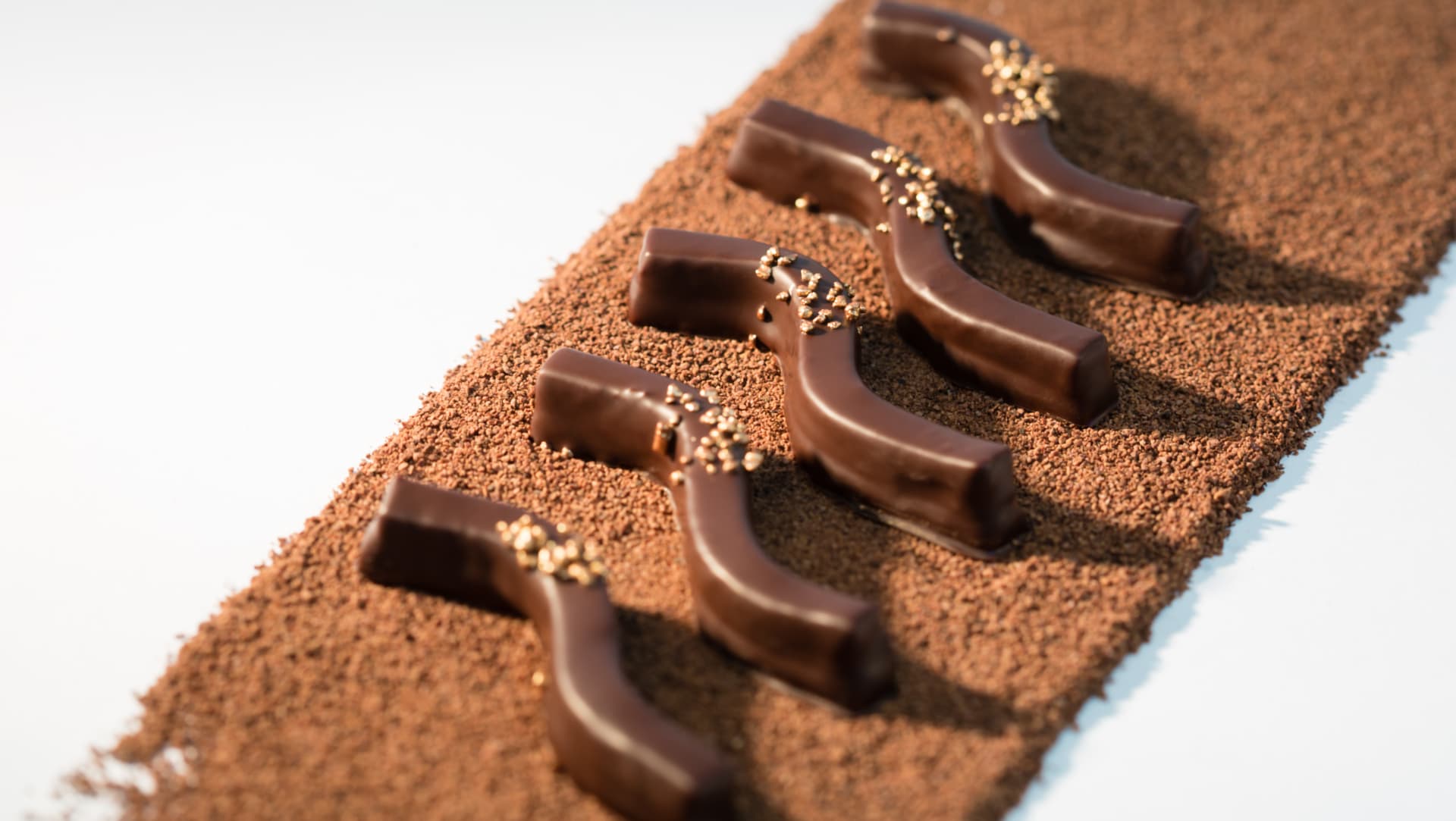 Valrhona.com-Bonbons-Range-Banner