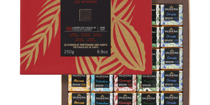 Pack shot 50 squares gift box