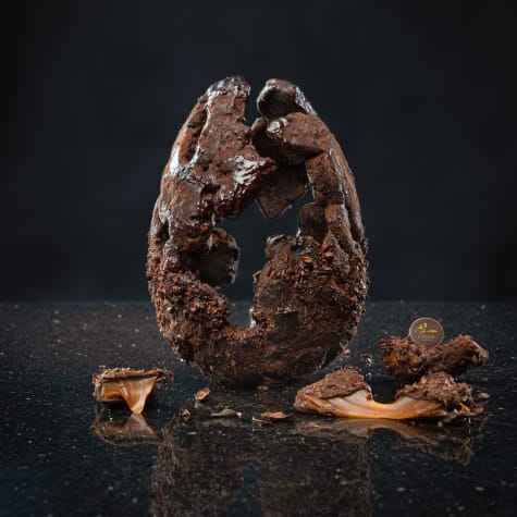 Easter 2023 L’École Valrhona Luko Egg