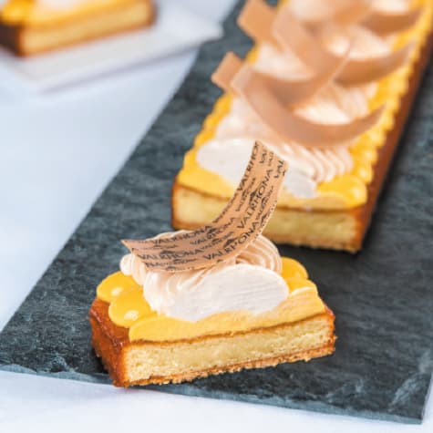 VANILLA-FLAVORED ALMOND CREAM Image