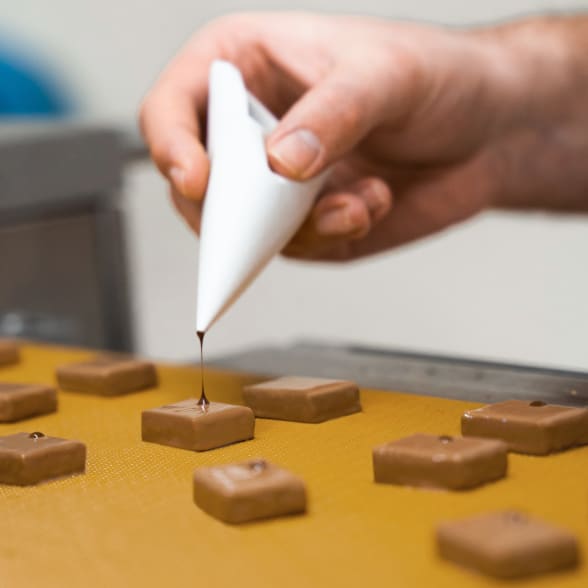 Décor cornet bonbons de chocolat promesses