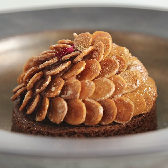 valrhona.com-receta-tarteleta-almendra-a-la-rosa