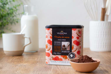 Lifestyle Valrhona Retail Cocoa Powder