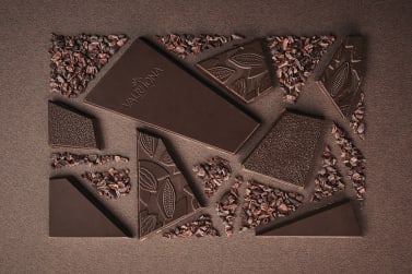 DARK CHOCOLATE GUANAJA 70%​ COCOA NIBS​ CHOCOLATE BAR BACK OF PACKAGE