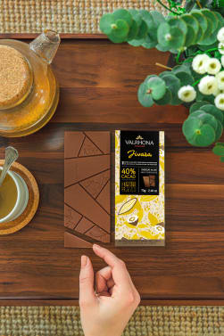 JIVARA 40%, MALTY COCOA-RICH MILK CHOCOLATE BAR