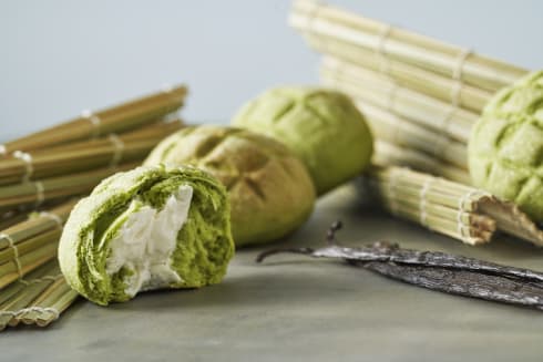 valrhona.asia/recipe/melon-pan-matcha