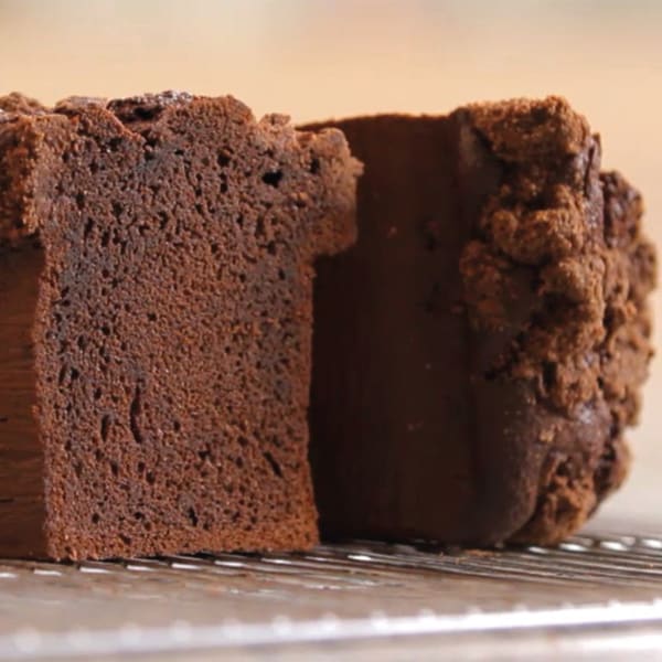 P125 Coeur de Guanaja Cake Valrhona