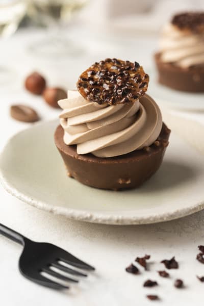 Azélia Rock chocolate hazelnut coating | Valrhona Chocolate