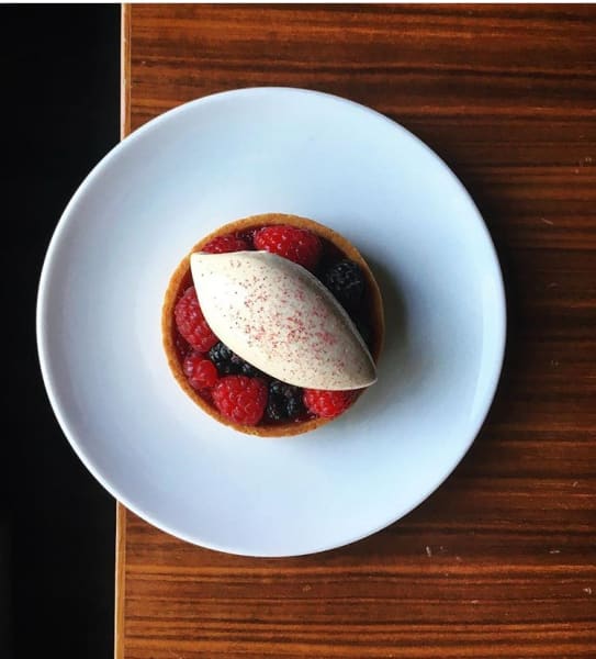 Raspberry Tart with ORELYS® 35% Chantilly | Valrhona
