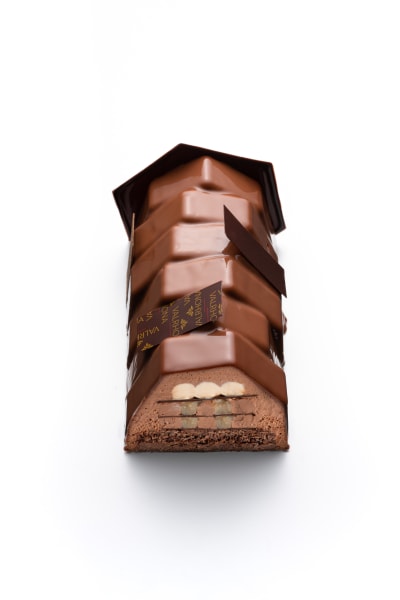 Yule Log Tadapo | Valrhona Chocolate