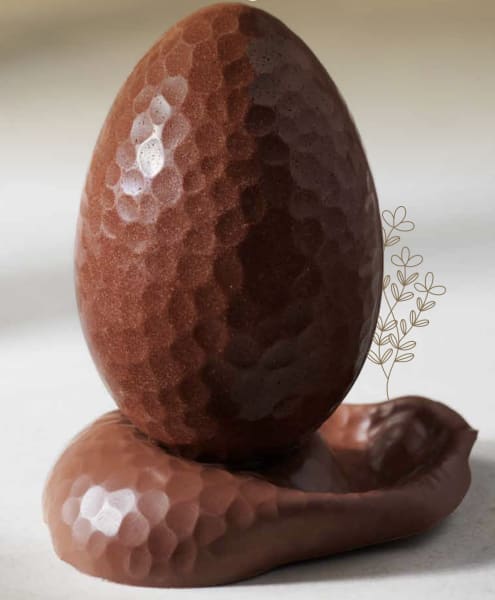 Hammered-Effect Chocolate Egg | Valrhona