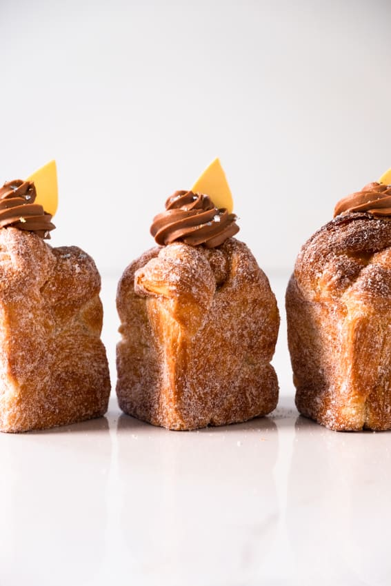 Easy Vegan Strawberry Cruffins