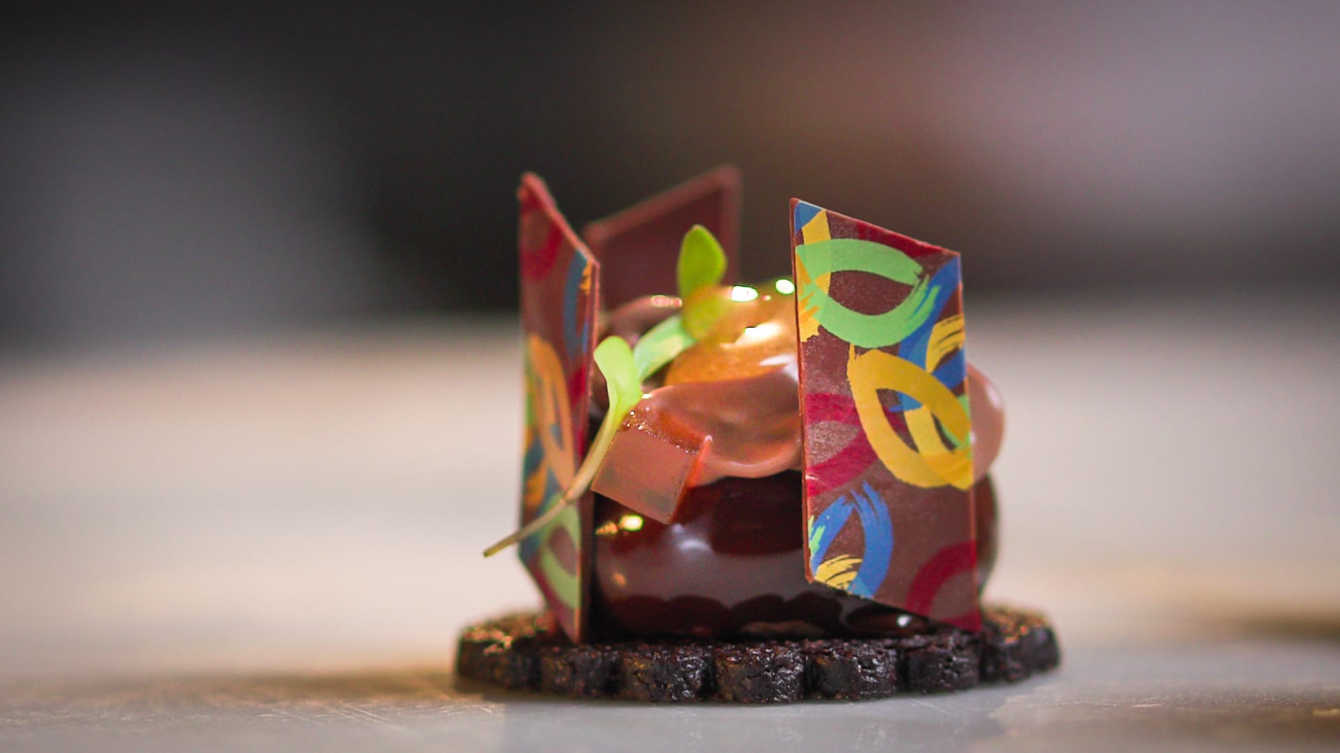 Cercle V member Paula Stakelum creates the OABIKA Legend