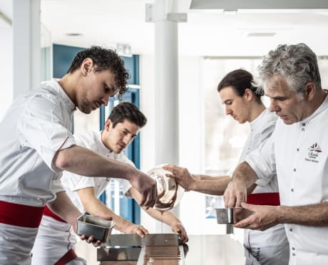 L'École Gourmet Valrhona : le lieu où prendre des cours de pâtisserie