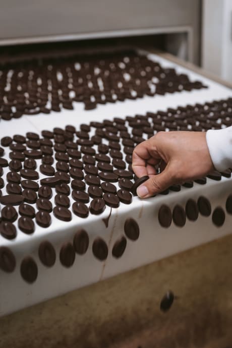 fabrication des fèves de chocolat Valrhona