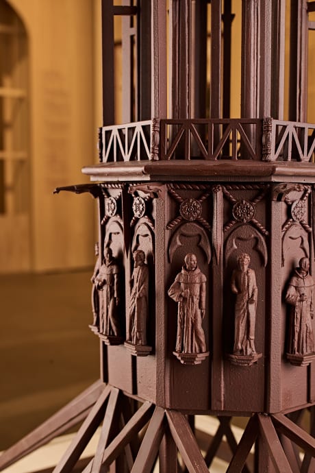 La flèche de la Sainte-Chapelle en chocolat by Valrhona