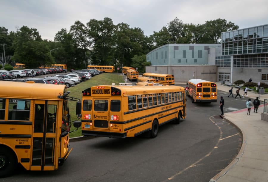 2025 School Drop-Off and Pickup Report