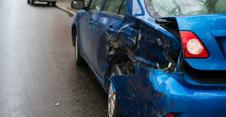 what to do when someone hits your parked car