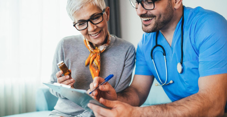 eye doctor with Medicare patient