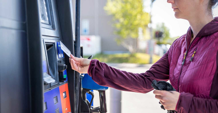 A customer paying for gas.