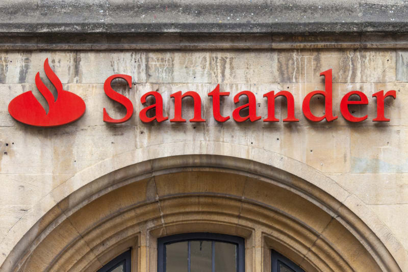 Santander Bank Review Easy Free Checking Valuepenguin
