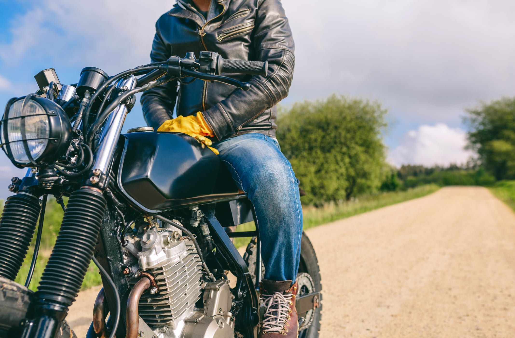 Motorcycle Helmet Laws & Insurance By State - ValuePenguin